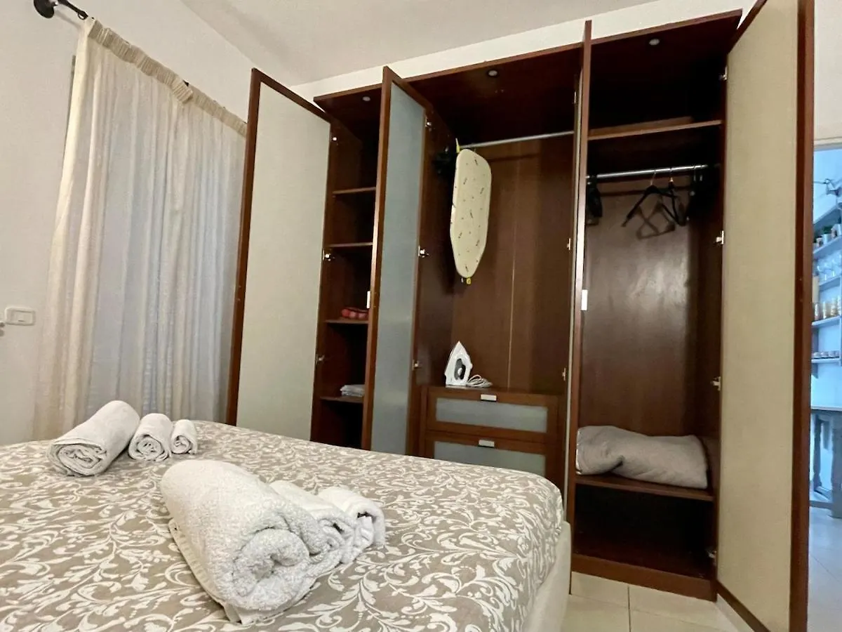 Delightful Apartment With Garden Near The Sea Marina Di Carrara