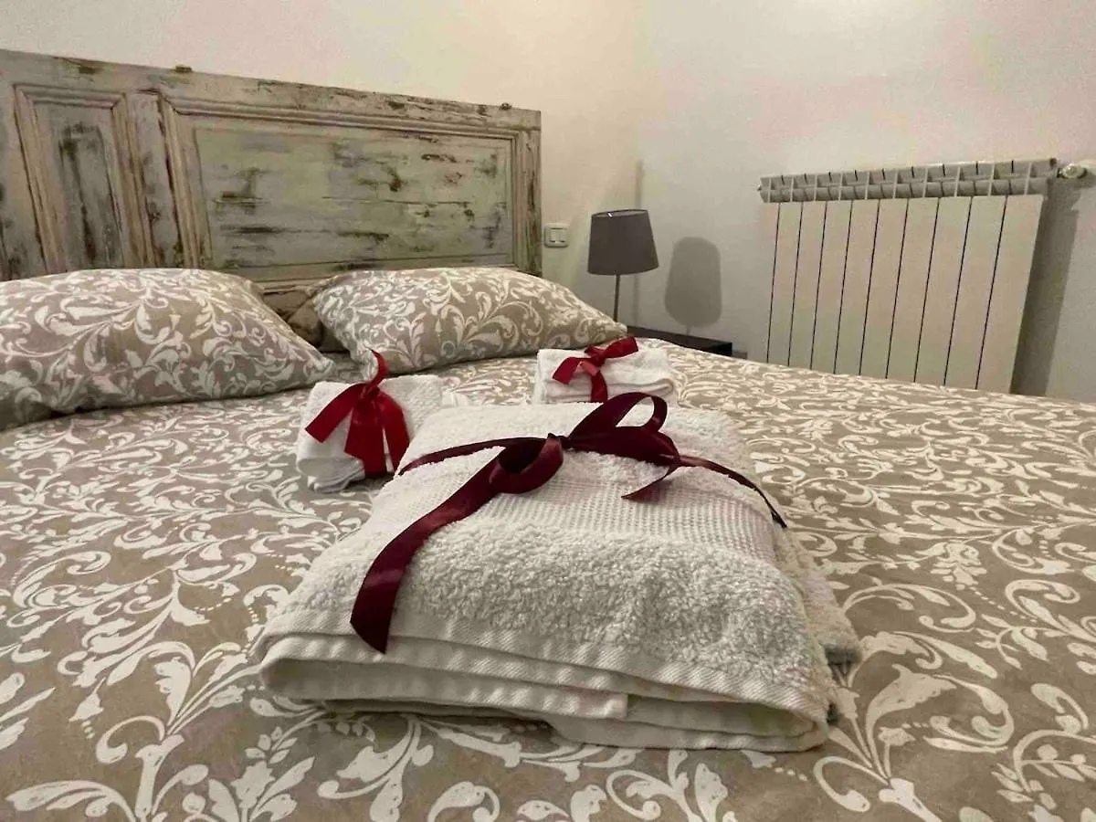 Delightful Apartment With Garden Near The Sea Marina Di Carrara Italy