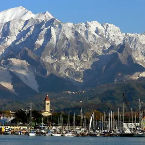 Appartamento Between Pisa And 5 Terre, Marina Di Carrara